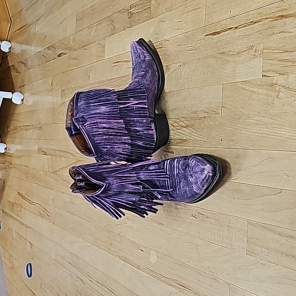 ROPER FRINGE BOOT- PURPLE 7.5 NEW